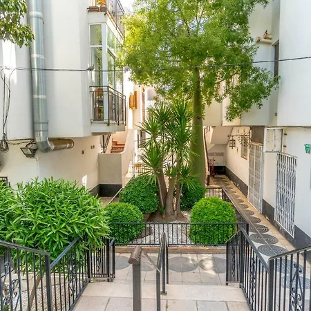 Villamartin Plaza * Orihuela